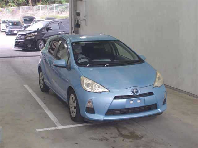 TOYOTA AQUA 2012
