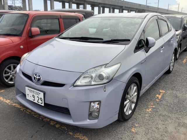 TOYOTA PRIUS 2011