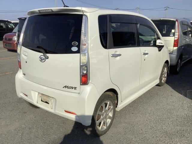 DAIHATSU MOVE 2011
