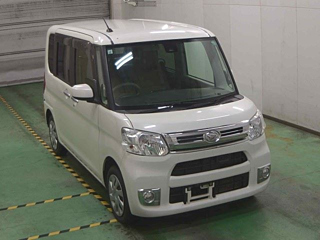 DAIHATSU TANTO 2015