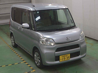 DAIHATSU TANTO 2015