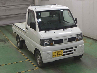 NISSAN CLIPPER TRUCK 2011