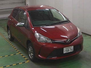 TOYOTA VITZ 2015