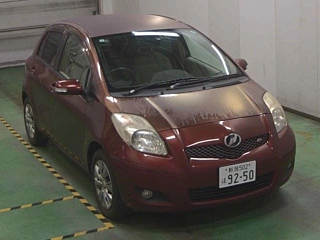 TOYOTA VITZ 2009