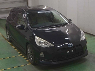 TOYOTA AQUA 2012