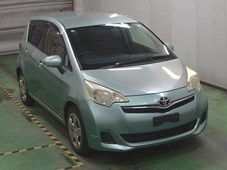 TOYOTA RACTIS 2012