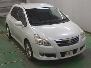 TOYOTA BLADE 2010