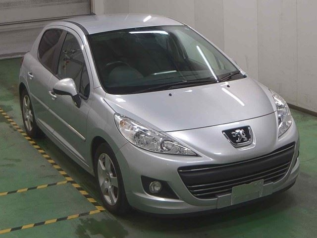 PEUGEOT 207 2010