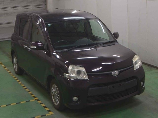 TOYOTA SIENTA 2012