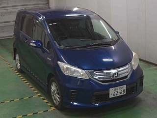HONDA FREED 2013