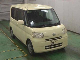 DAIHATSU TANTO 2010