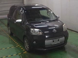 TOYOTA PORTE 2015