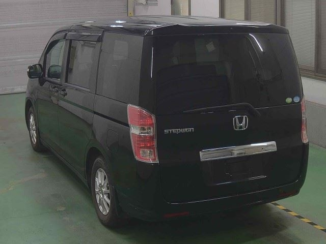 HONDA STEP WAGON 2009