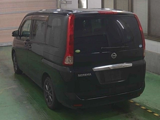 NISSAN SERENA 2010