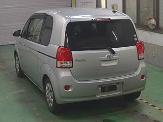 TOYOTA PORTE 2014