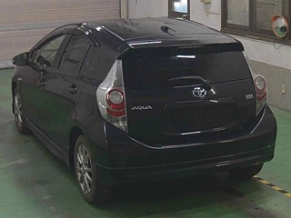 TOYOTA AQUA 2012