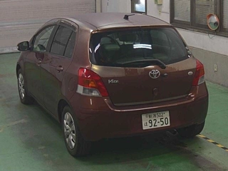 TOYOTA VITZ 2009