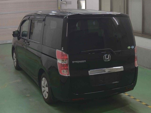 HONDA STEP WAGON 2012