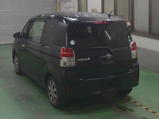 TOYOTA SPADE 2014