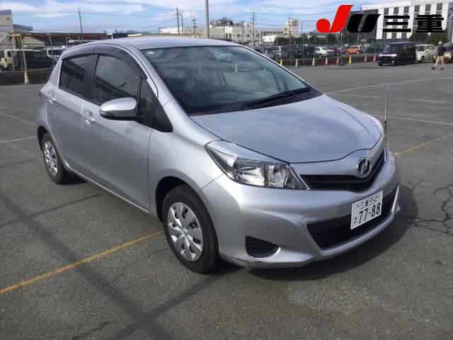 TOYOTA VITZ 2012