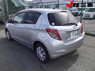 TOYOTA VITZ 2012