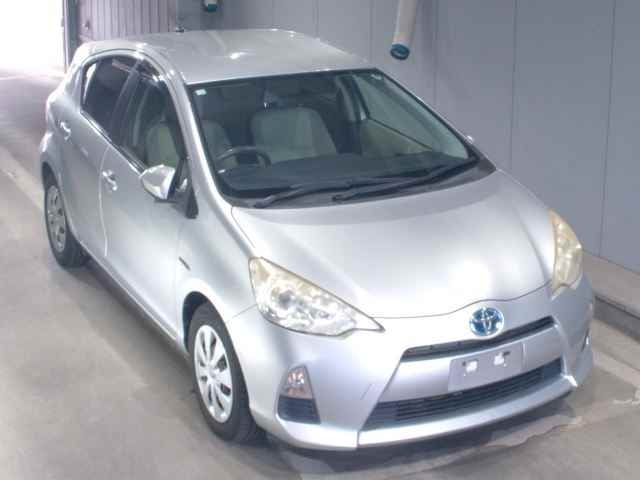 TOYOTA AQUA 2012