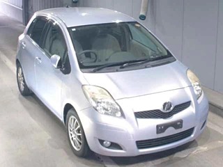 TOYOTA VITZ 2008