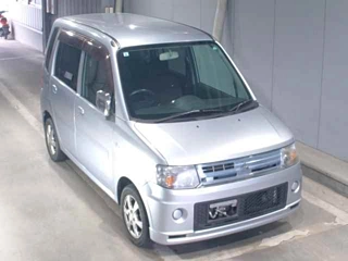 MITSUBISHI TOPPO 2009