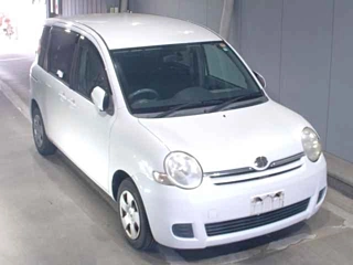 TOYOTA SIENTA 2010