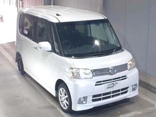 DAIHATSU TANTO 2012
