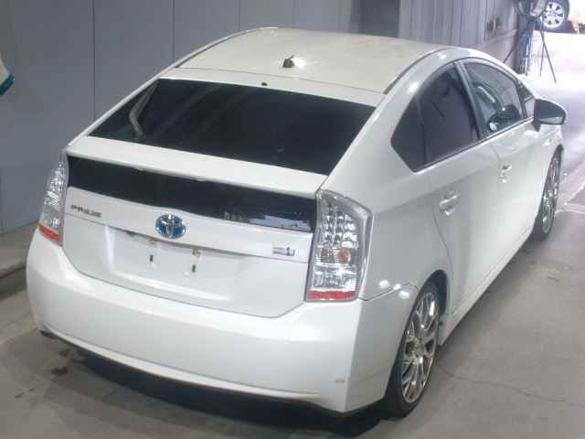 TOYOTA PRIUS 2010