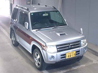 MITSUBISHI PAJERO MINI 2009