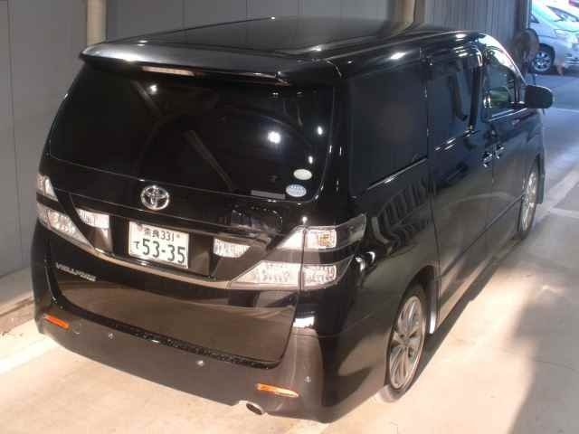 TOYOTA VELLFIRE 2009