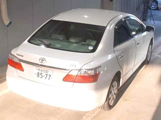 TOYOTA PREMIO 2010