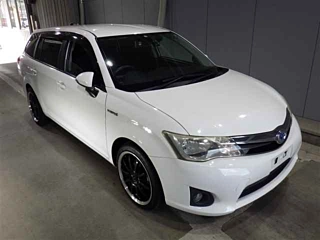 TOYOTA COROLLA FIELDER 2013