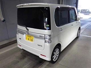 DAIHATSU TANTO 2013