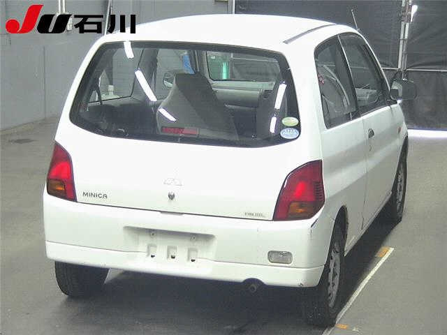 MITSUBISHI MINICA 2011