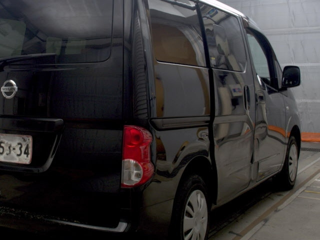 NISSAN NV200 2015