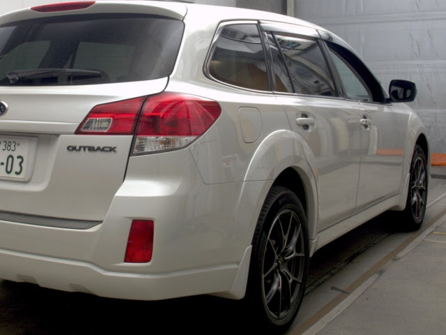 SUBARU LEGACY OUTBACK 2013