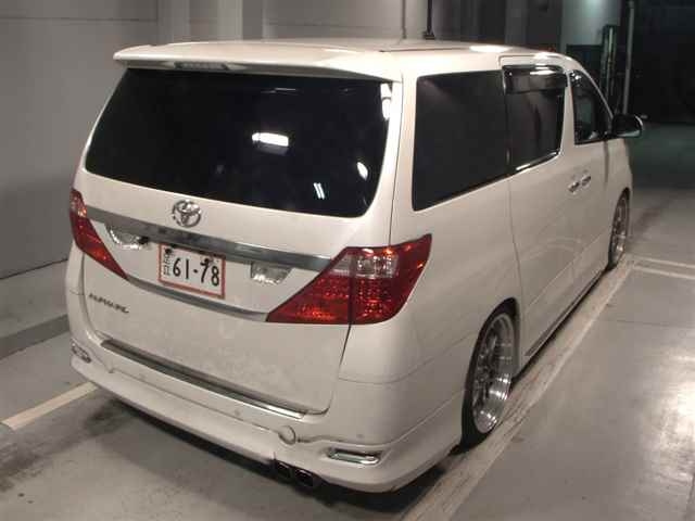 TOYOTA ALPHARD 2009