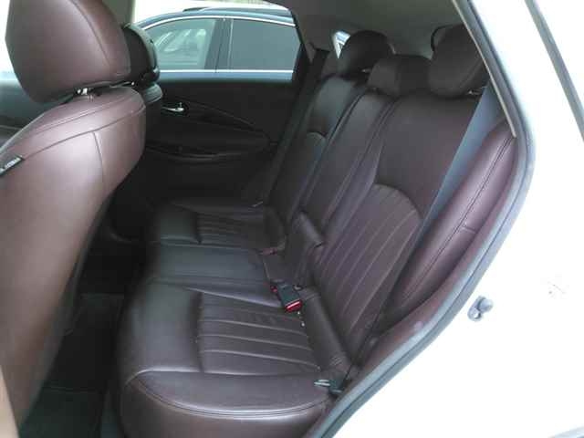 NISSAN SKYLINE CROSSOVER 2012