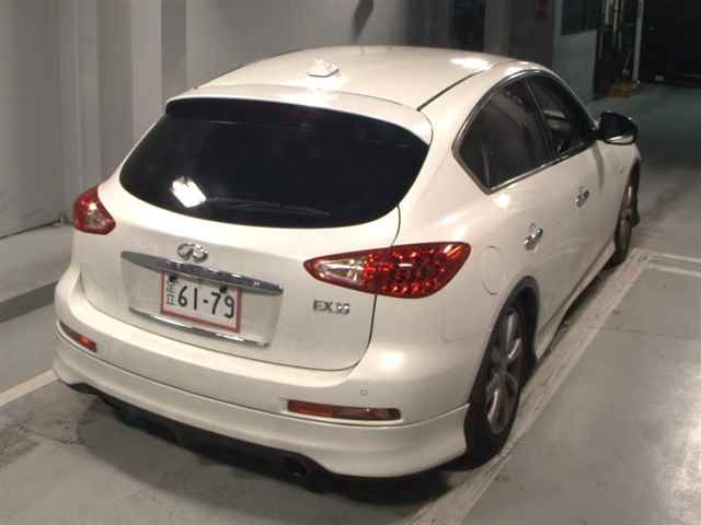 NISSAN SKYLINE CROSSOVER 2012