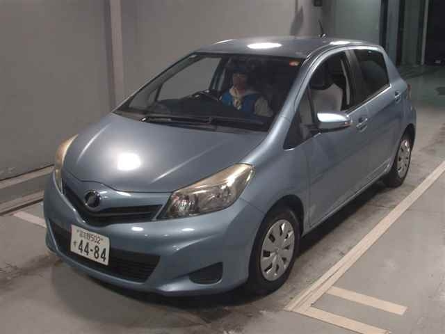 TOYOTA VITZ 2012