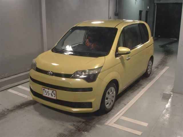 TOYOTA SPADE 2013
