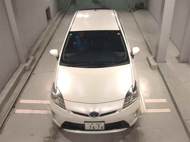 TOYOTA PRIUS 2014