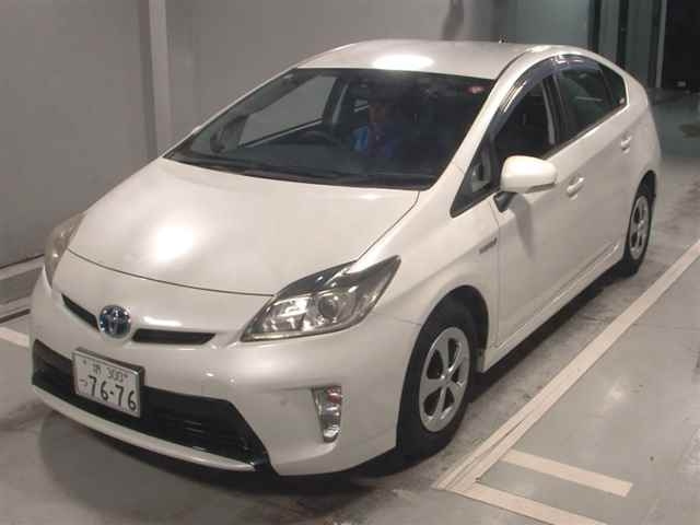 TOYOTA PRIUS 2014