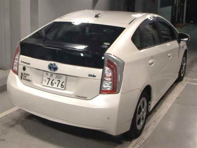 TOYOTA PRIUS 2014