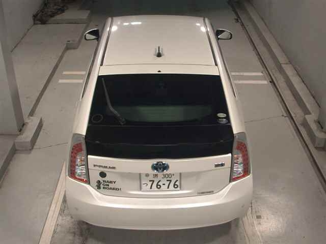 TOYOTA PRIUS 2014