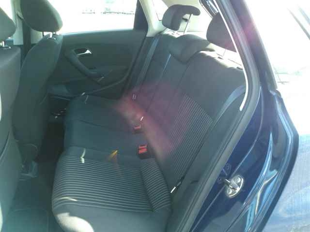 VOLKSWAGEN POLO 2012