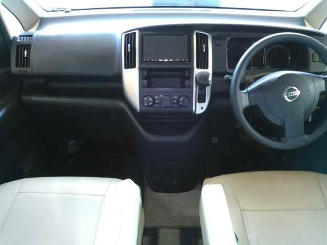 NISSAN SERENA 2008